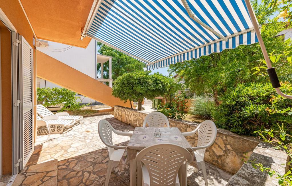 Apartment Neven Privlaka  Kültér fotó